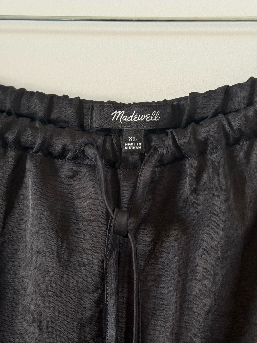 Madewell Satin Slim Pants in Black Size XL - Picture 2 of 5